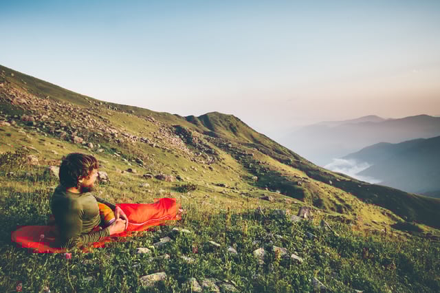 <p>Thinner, lighter sleeping bags are excellent for the warmer summer months</p>