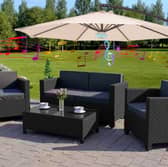 The built-in speaker adds another dimension to this lovely outdoor parasol