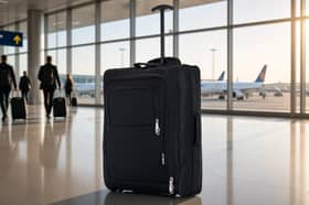 The Flymax 55x40x20cm cabin bag is currently reduced to £18.69 on Amazon.