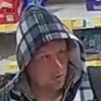 North Yorkshire Police release CCTV image of man following theft at shop in Harrogate town centre