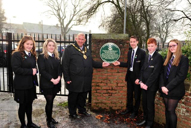 Ripon Mayor Eamon Parkin, and year 10 pupils James Cooper, Marcus Charlesworth, Hope Marnoch, Mia Kitching and Caitlyn-Eve Appleton. Picture: Gerard Binks.