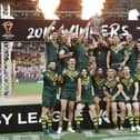 Australia celebrate after winning the 2017 Rugby League World Cup final against England in Brisbane. (SWpix.com/PhotosportNZ/Tertius Pickard / www.photosport.nz)