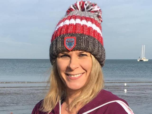 Fun video - Knaresborough open water swimmer Jacqui Hargraves, who once spent 14 hours in the water at Lake Windermere in an epic fundraising swim for Saint Michael's Hospice.