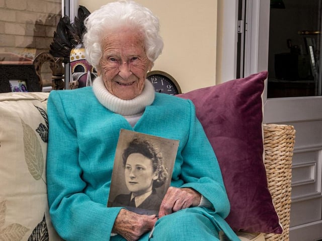 Harrogate war veteran Mary Bruce Hanson Todd, known as Molly, who was a leading aircraft woman in the RAF and who will turn 101 shortly. (Picture Ernesto Rogata/Alamy Live News)