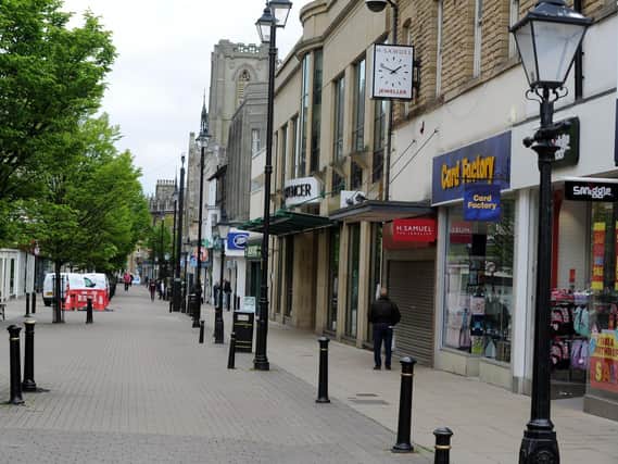 Life is coming back to the food and drink sectors in Harrogate this weekend but will it result in higher footfall in the town centre and the shops?