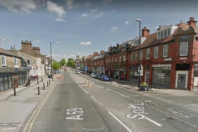 This neighbourhood had 1048.0 Covid-19 cases per 100,000 people in the latest week, a decrease of 32.9% from the week before