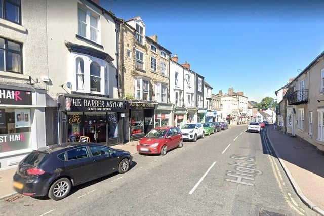 This neighbourhood had 1006.3 Covid-19 cases per 100,000 people in the latest week, a decrease of 14.6% from the week before