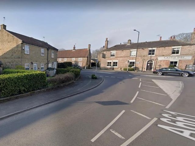 This neighbourhood had 922.2 Covid-19 cases per 100,000 people in the latest week, a decrease of 5.2% from the week before