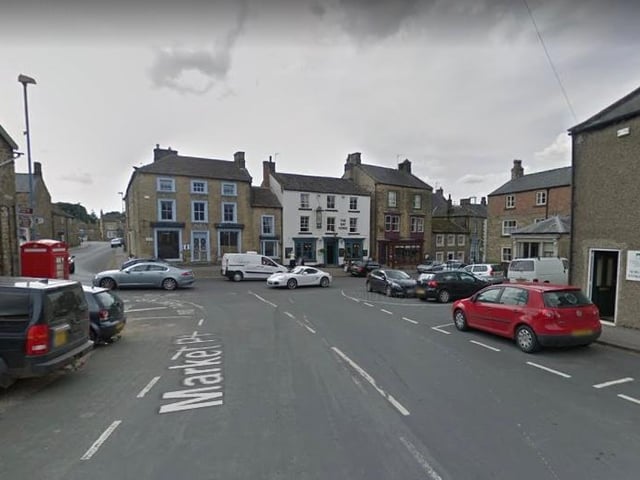 This neighbourhood had 525.6 Covid-19 cases per 100,000 people in the latest week, a decrease of 35.5% from the week before