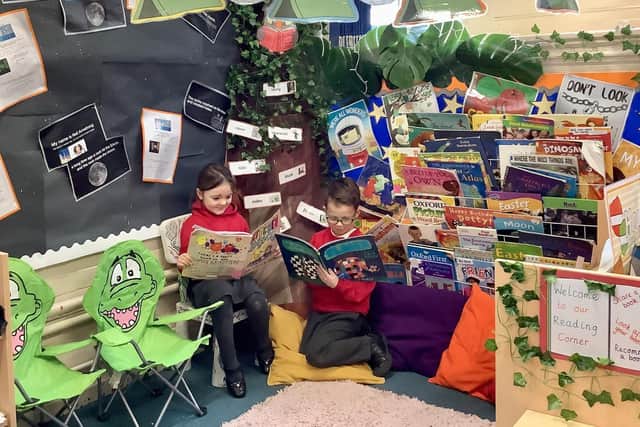 Children at Western Primary School have been enjoying their new reading areas that have been recently revamped, thanks to the teachers and local artist Sam Porter