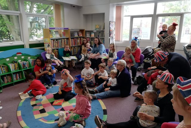 Six pictures showing children enjoying the Queen's Platinum Jubilee at Starbeck Library