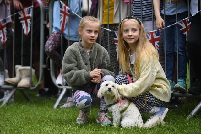 Pictured at the Jubilee Dog Show are 'Best Trick' owners with their pets.