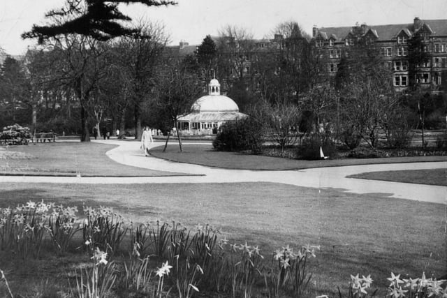 Harrogate, 20th April 1963

Valley gardens.