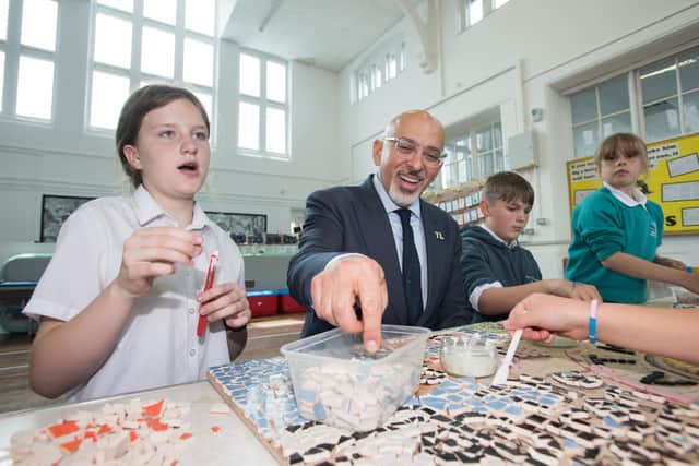 Secretary of State for Education, Nadhim Zahawi with pupils at New Park Primary Academy in Harrogate.