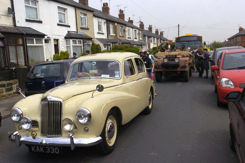 Classic cars in Bilton Gala parade, also in 2008