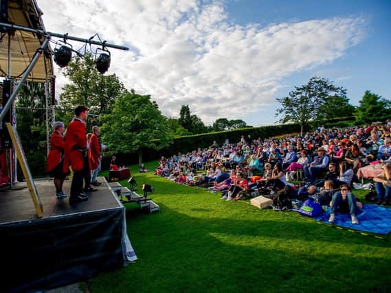 Oddsocks Productions, famed for their fun-filled performances of Shakespeare classics, will be bringing their outdoor version of the Bards The Comedy of Errors, to Harrogate next month.