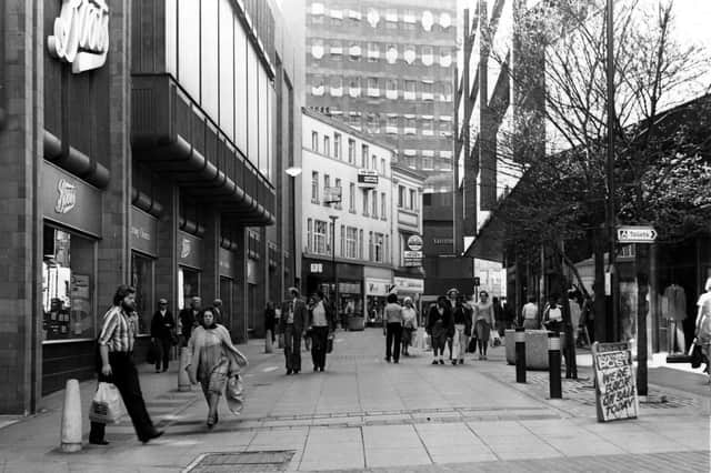 Enjoy these photo memories of Leeds city centre in the 1980s. PIC: Leeds Libraries, www.leodis.net