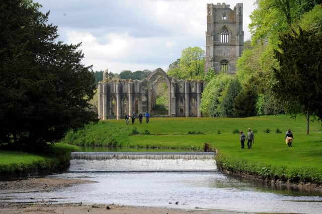 Fountains Abbey Picture Gerard Binks