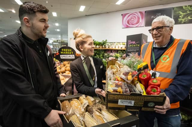 M&S has launched a new colleague app to revolutionise how it donates surplus food from stores to local charities. The new system aims to considerably increase the amount of surplus meals being locally redistributed to those in need, via the store’s charity partners.
13 February 2020
www.pauldaviddrabble.co.uk
All Images Copyright Paul David Drabble -
All rights Reserved -
Moral Rights Asserted -