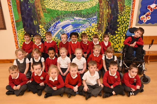 Welbourne primary school reception class rec16 EMN-161123-183106009