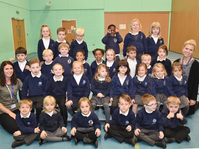 Hampton College primary school reception classes rec16 EMN-161123-182827009