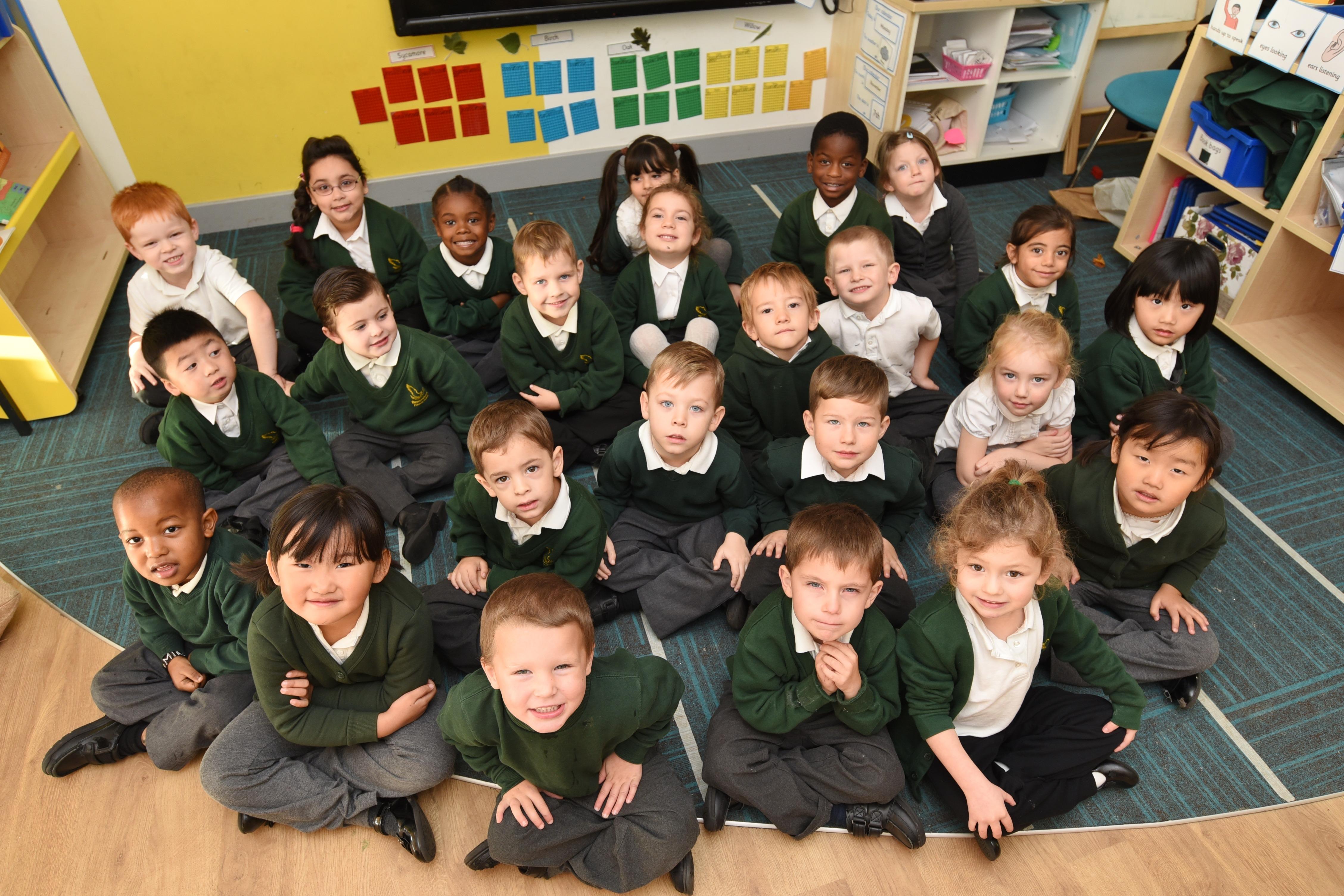 Ravensthorpe primary school reception  classes  rec16 EMN-161123-182649009