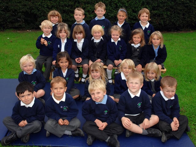 Rossett Acre Primary School - Mrs Askey's class in 2009