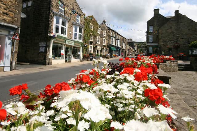 Pateley Bridge High Street is still very happy to accept cash transactions, says Nidderdale Chamber of Trade.