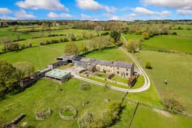 overview of the stunning lifestyle property within its rural surroundings.