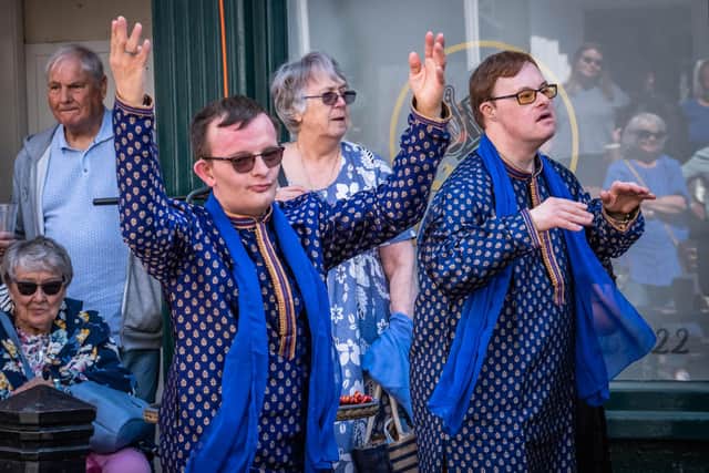 Jenny Ruth Workshops Bollywood dancing stars steal the show once again.
Helen Tabor Photography