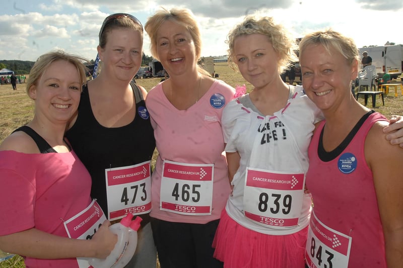 Emma Swires, Leza Kelly, Sue Kelly, Katie Harrison and Julie Harrison before the Race for Life in 2009
