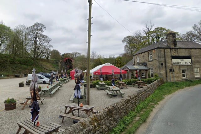 The Bridge Inn is a country pub with quality food and drink, including a pizza oven for that authentic taste. This traditional pub frequently puts on popular live music events and is regularly fully booked for Sunday lunch.