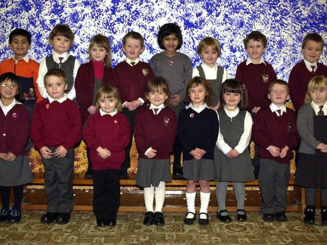Grove Road Community Primary School in 2002