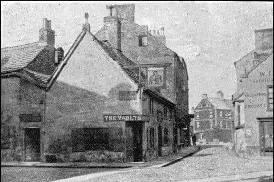 The Elephant & Castle pub on the High Street circa 1900. (Photo provided by Mike Baxter of Knaresborough Library Local History Group and Knaresborough Community Archaeology Group.