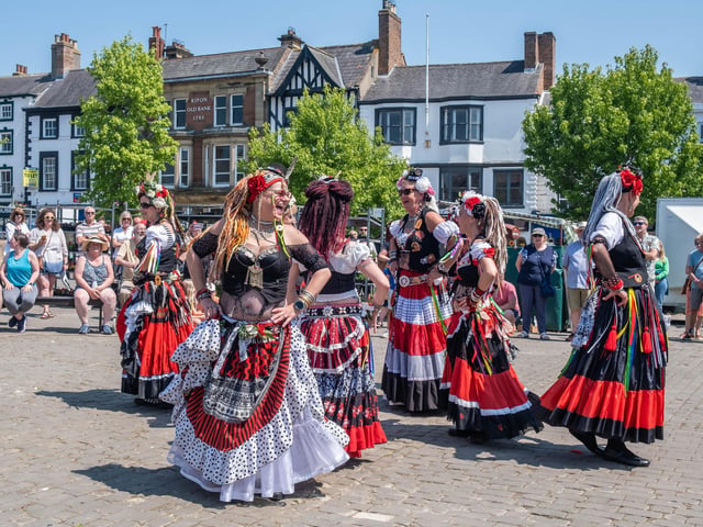 400 Roses performed on the Saturday and saw the Market Square delight crowds with their UK-style folk dancing with a twist of exotic tribal belly dancing.