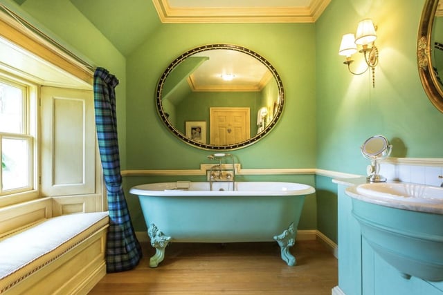 The properties seven bathrooms are fitted with contemporary suites that keep in with the period style.