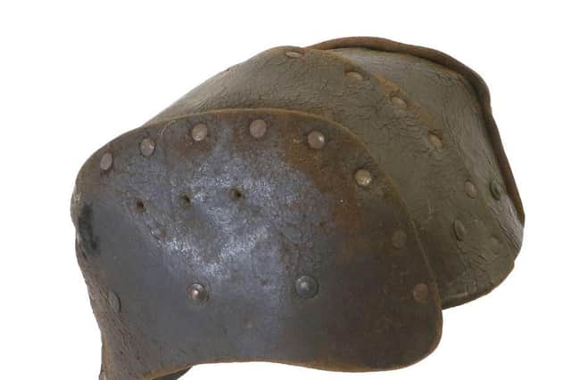 A Rare First World War Tank Driver’s Leather Helmet by Hobson & Son (London) Ltd sold for £1,600.