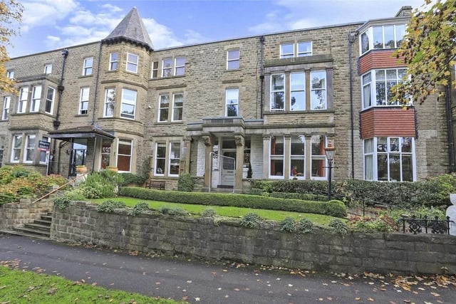 This two bedroom and one bathroom flat is for sale with Bridgfords for £150,000