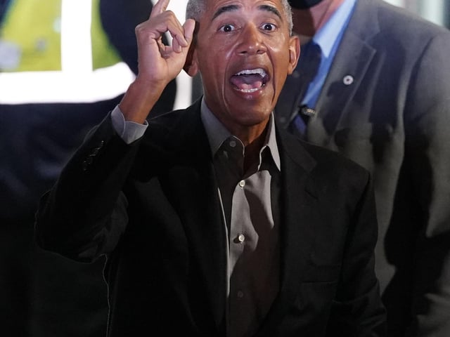 Former US president Barack Obama leaves the University of Strathclyde in Glasgow during the Cop26 summit. Picture date: Monday November 8, 2021.
