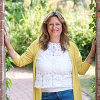 Join crime writing superstar Elly Griffiths for first in Book and Brunch series at Harrogate's Cedar Court Hotel