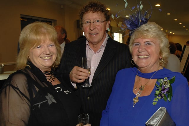 Maureen Burns and Bob Burns with The Mayor of Harrogate Councillor Pat Jones - Music on a Summer's Evening at Pavilions of Harrogate in 2009