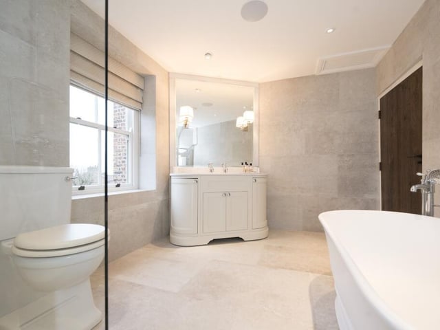 A luxurious house bathroom.
