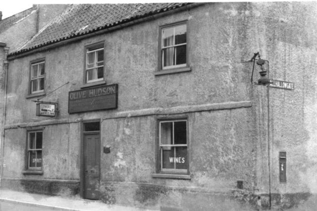 The Fleece Inn, St Marygate, Ripon. (Was on the corner at the traffic lights, bottom of Allhallowgate). The Fleece was still running in the 1970's when locals recall a fish and chip shop to be just across the road.