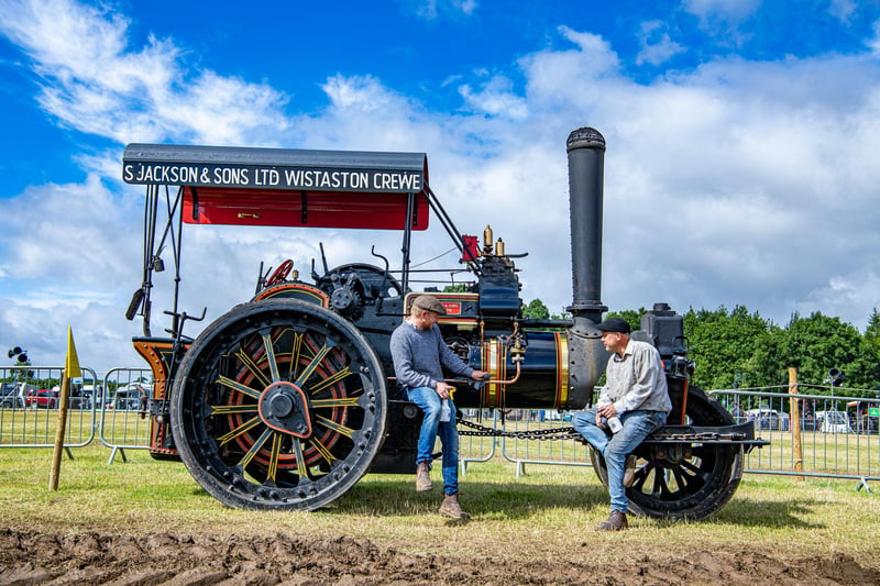 Jack Carbutt and Ned Nagle with a 1925 Fowler steam roller traction engine