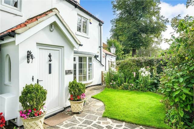 Charming Rose Cottage in the heart of Ripon.