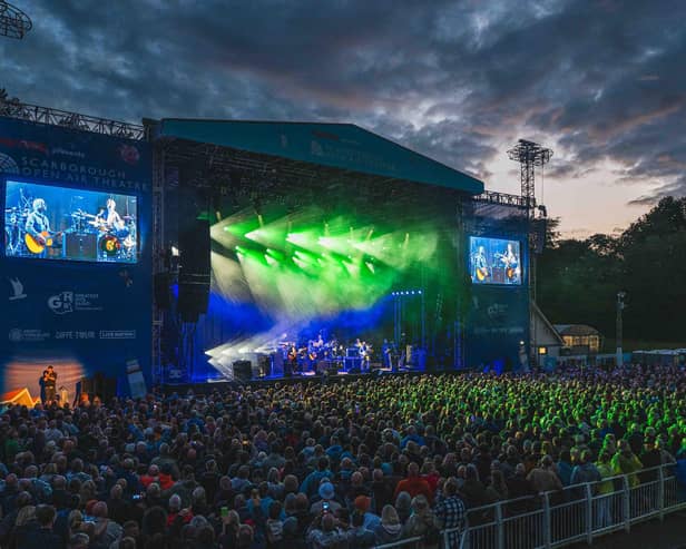 Dark clouds failed to dampen sell-out Scarborough crowd's enthusiasm