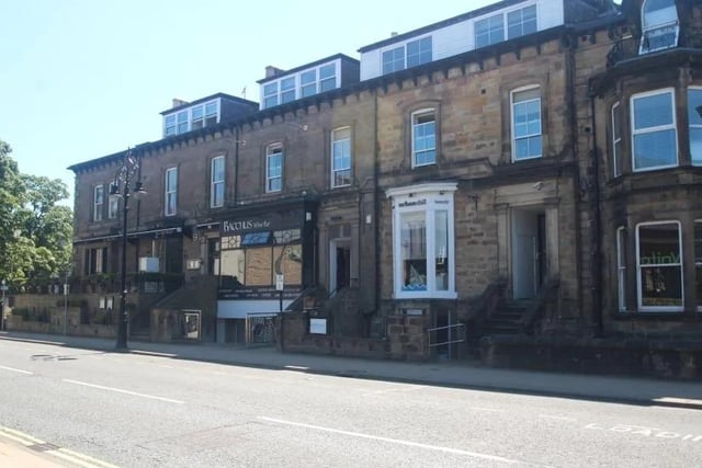 Station Parade, Harrogate HG1 (£900 pcm)
2 bed flat, 2 beds, 2 baths
Linley & Simpson