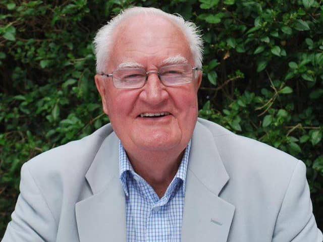 Dr Chris Watson