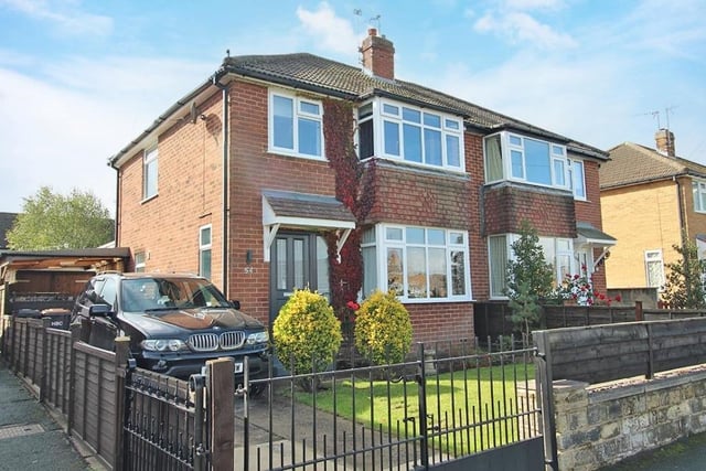 This 3 bedroom and 1 bathroom house is for sale with Nicholls Tyreman for £315,000
