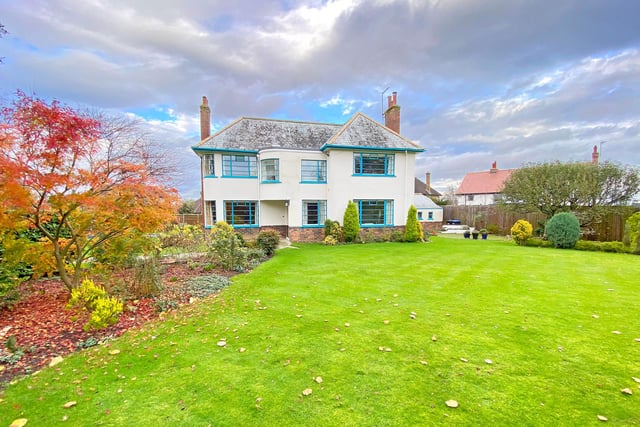 The property stands in good size grounds on Southway, which is just off Arthurs Avenue, close to Harrogate Grammar school, and within catchment of primary schools, with shops and services along Cold Bath Road.